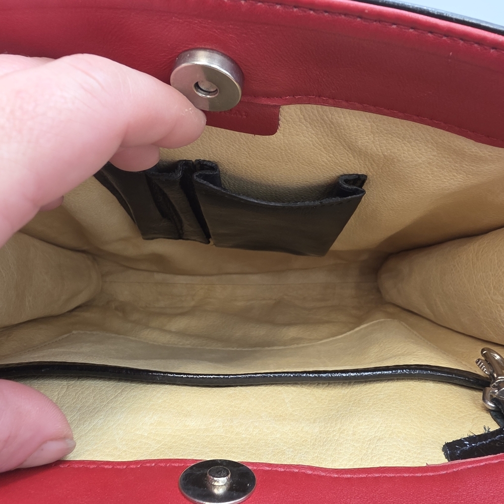 Vintage Amankai Black Leather Tote Red Handles Excellent Cond Attached Pouch - Picture 9 of 9